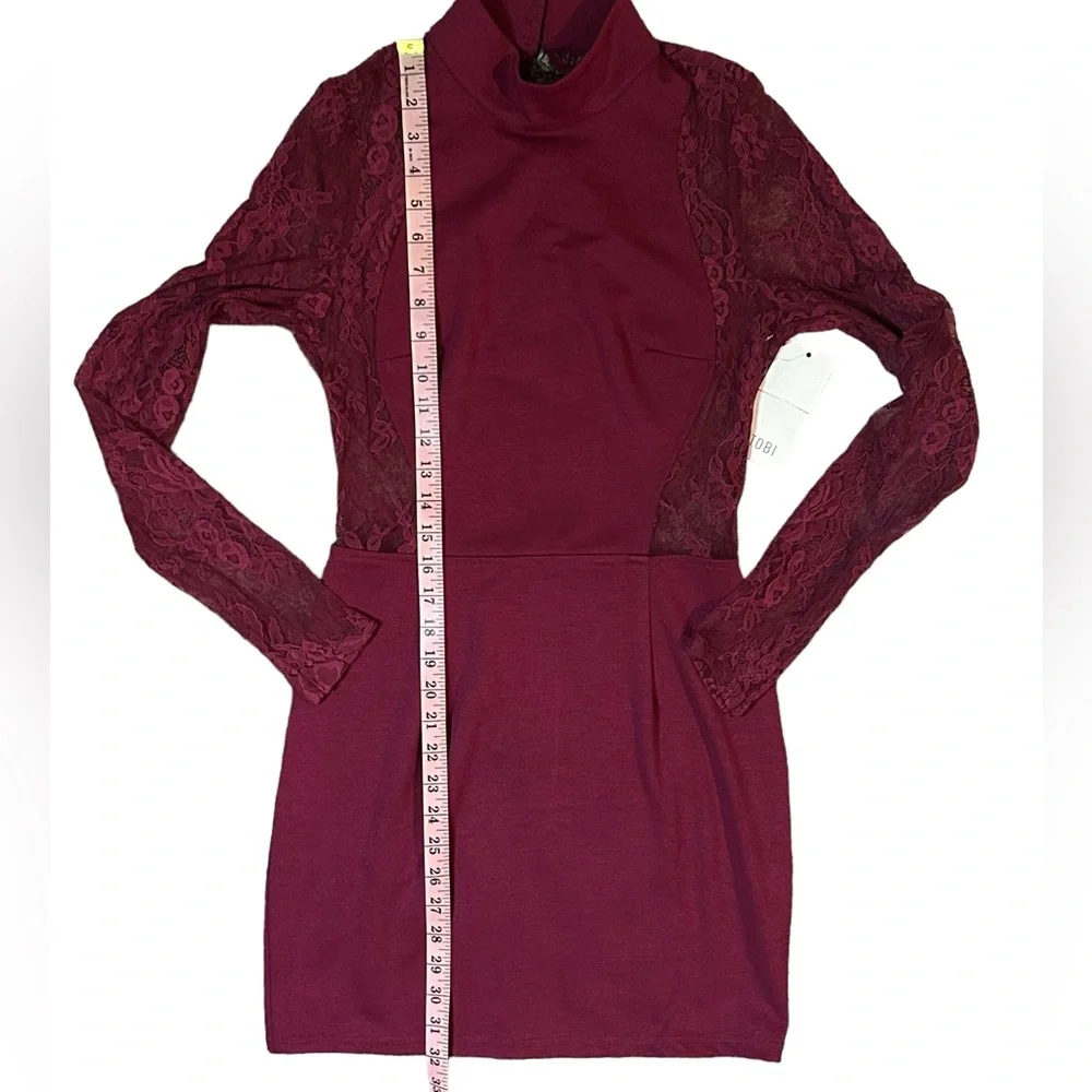 TOBI High Neck Backless Maroon Bodycon Dress w/ See-Thru Lace - Picture 9 of 13